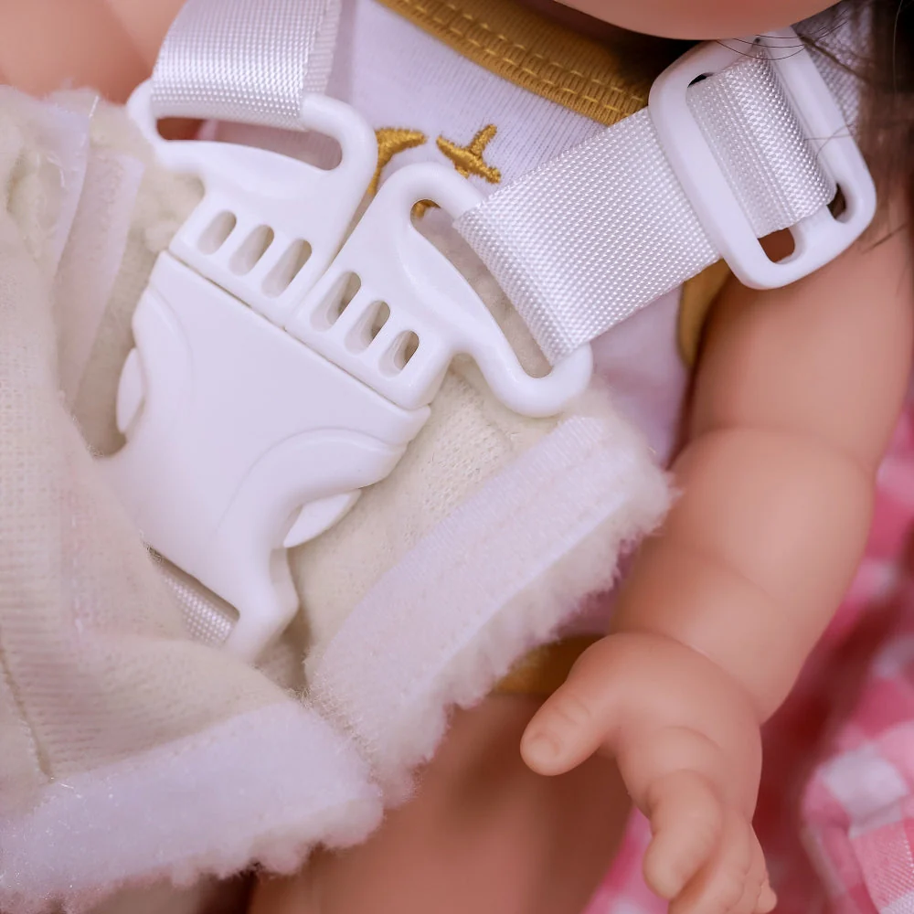 Doll Capsule - Strawberry picnic - Tiny Harlow